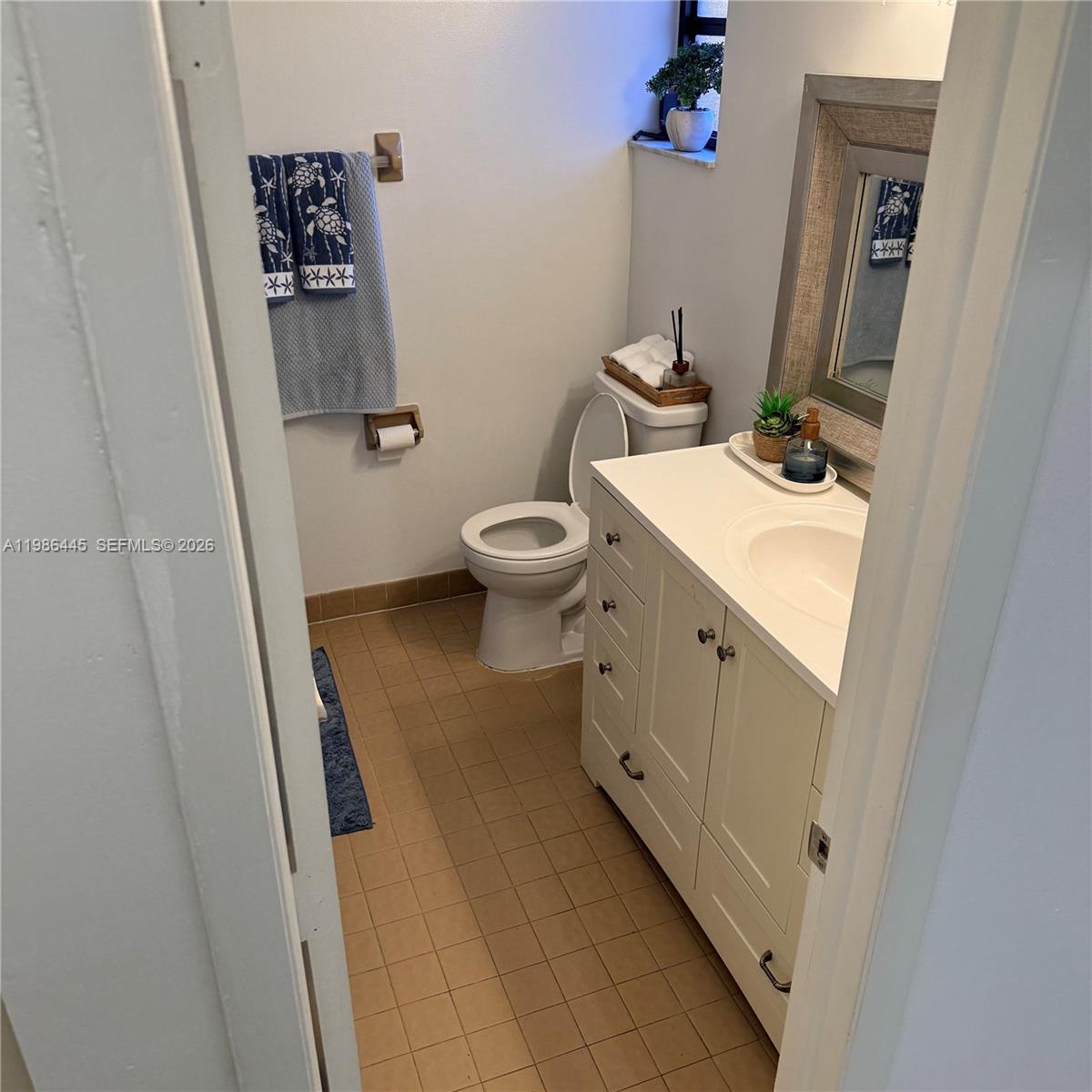 FOUR PALM LAKES AT PEMBRO - Residential