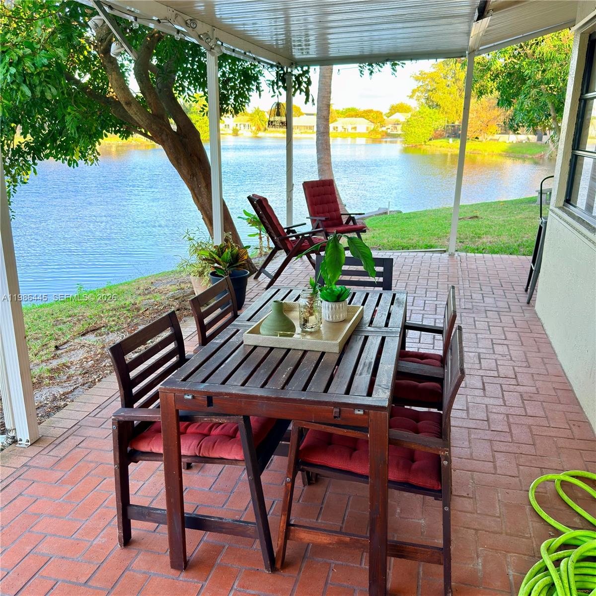 FOUR PALM LAKES AT PEMBRO - Residential