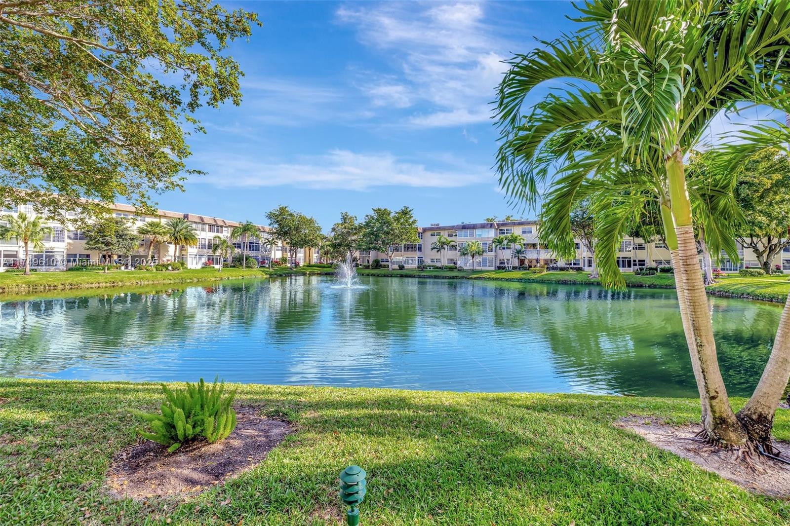 USNEE GARDENS CONDO - Residential