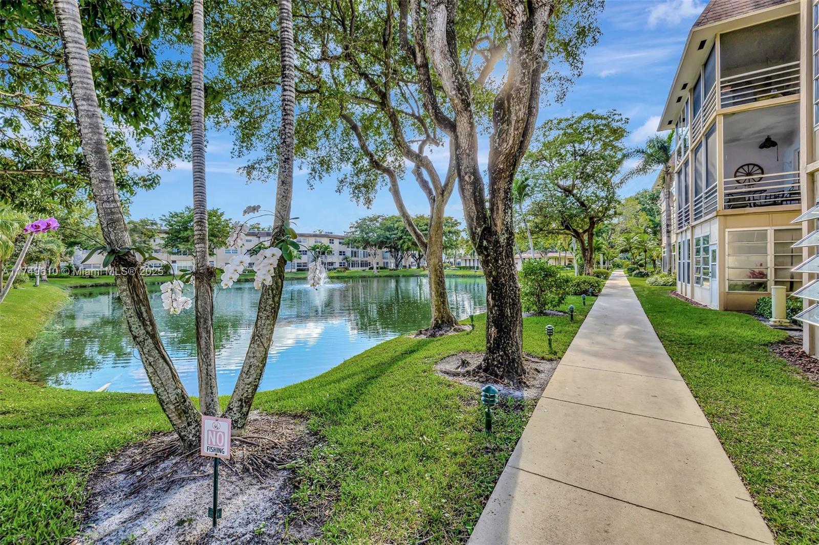 USNEE GARDENS CONDO - Residential