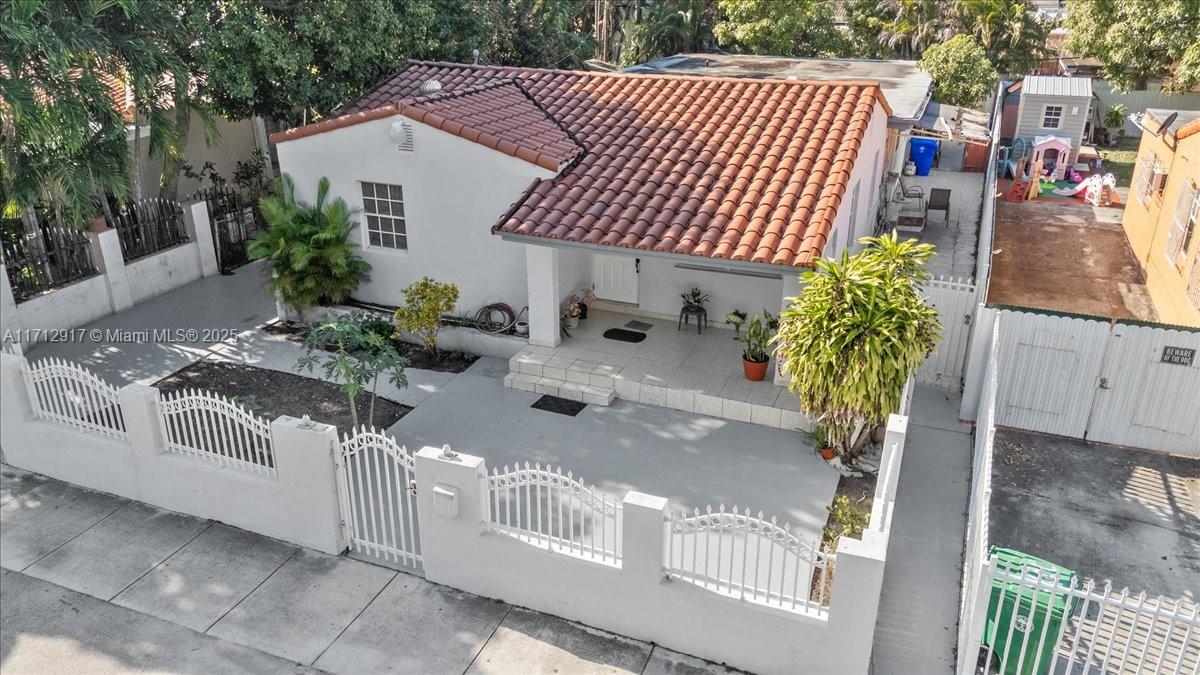 Property for Sale at 530 Tamiami Blvd, Miami, Broward County, Florida - Bedrooms: 4 
Bathrooms: 3  - $804,000