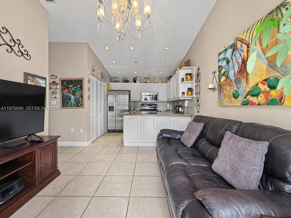 POINT LAKE CONDO XI - Residential