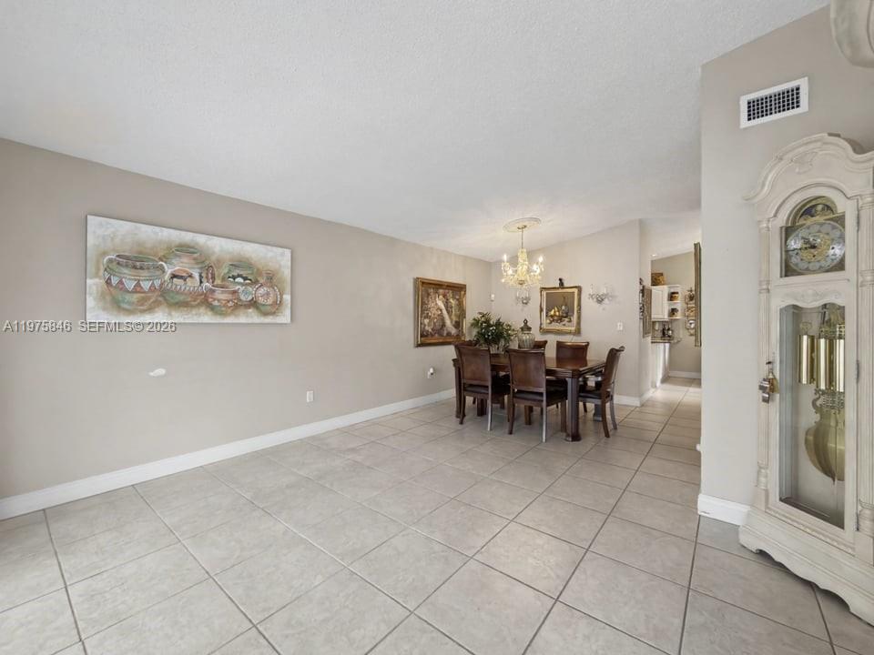 POINT LAKE CONDO XI - Residential