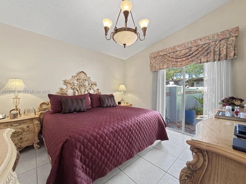 POINT LAKE CONDO XI - Residential