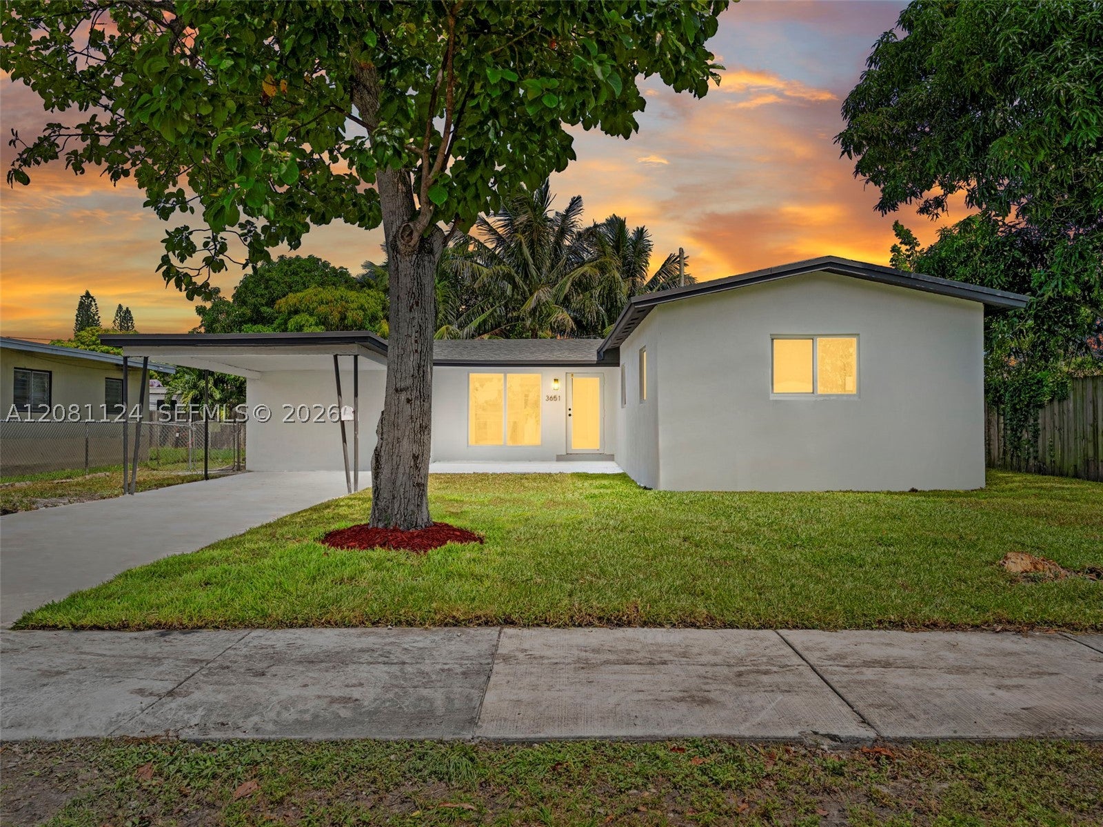 3651 SW 40th Ave, West Park FL 33023