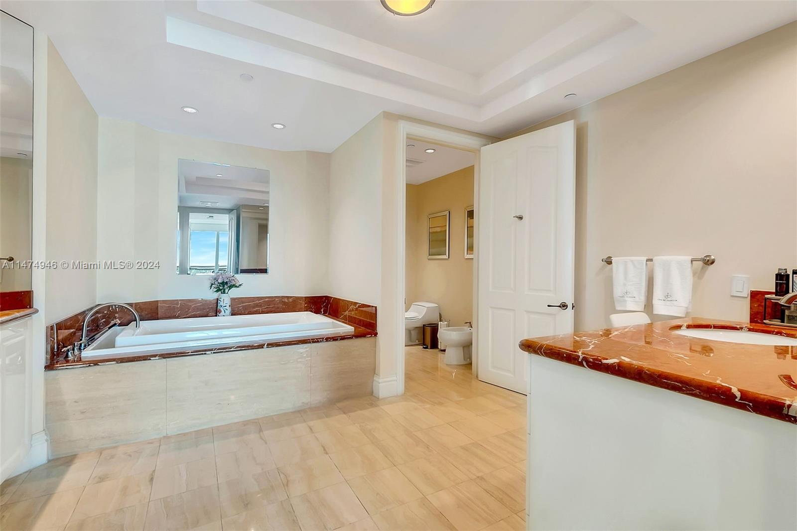 10295 COLLINS AVE RESDNTA - Residential