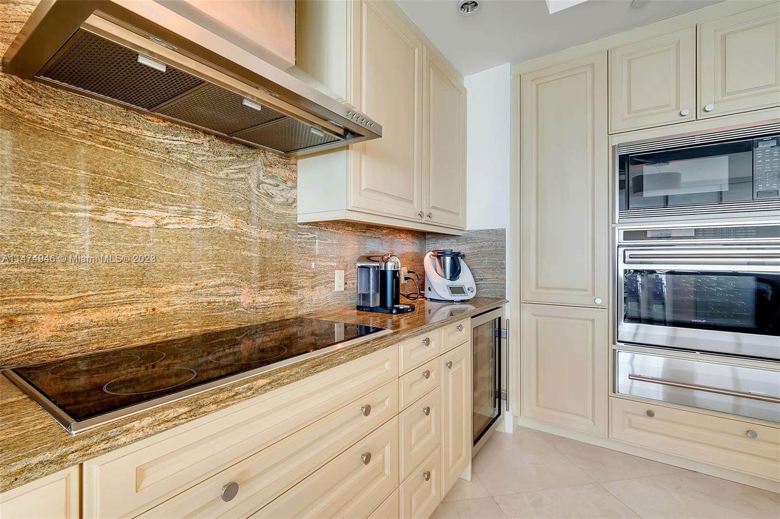 10295 COLLINS AVE RESDNTA - Residential