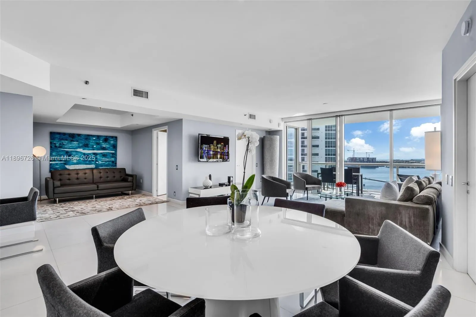 Miami Beach, Florida 33139, United States, 2 Bedrooms Bedrooms, ,3 BathroomsBathrooms,Residential,Active,228827