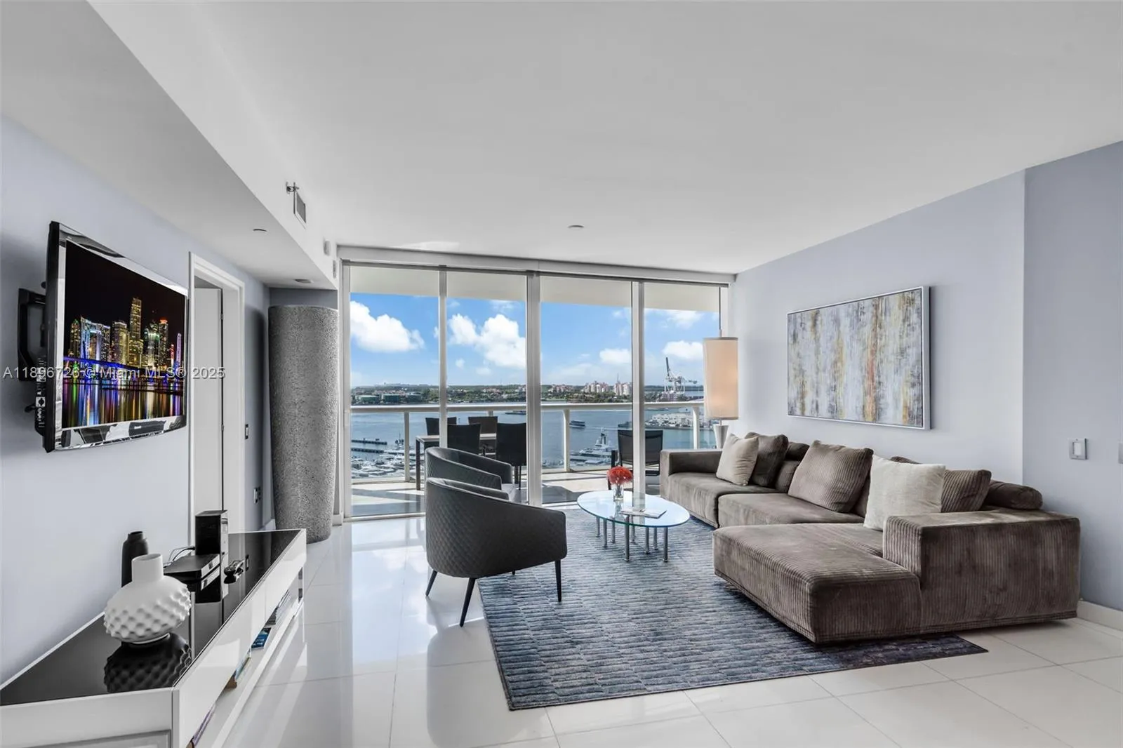 Miami Beach, Florida 33139, United States, 2 Bedrooms Bedrooms, ,3 BathroomsBathrooms,Residential,Active,228827