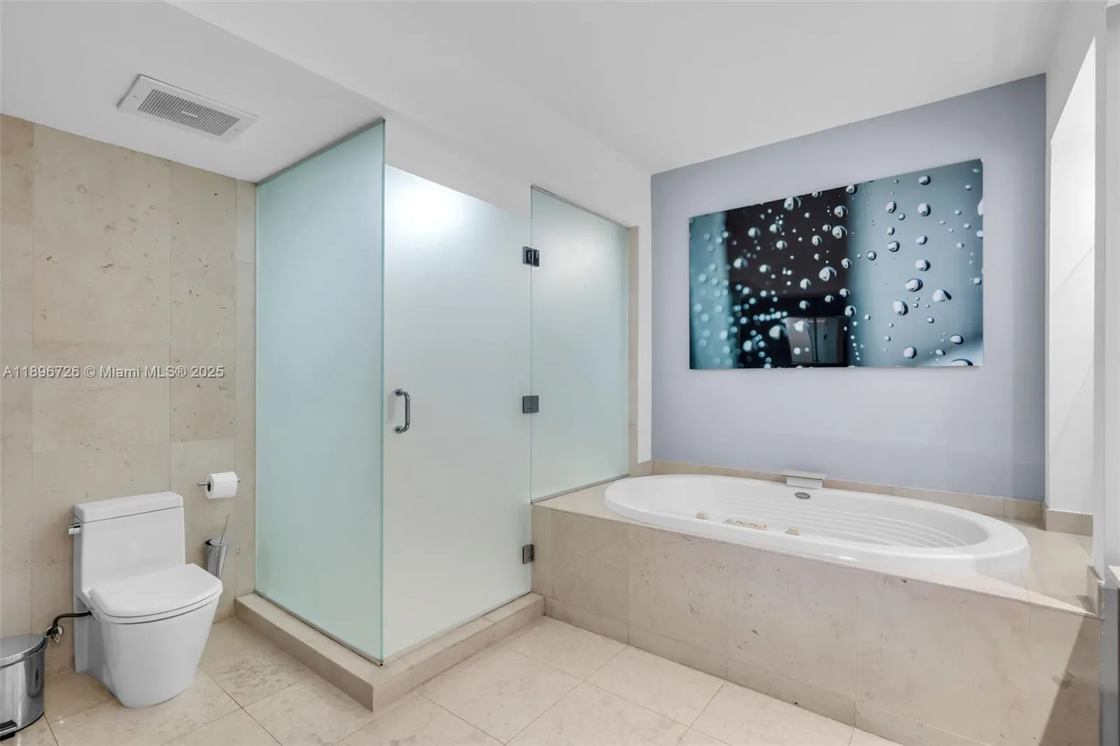 Miami Beach, Florida 33139, United States, 2 Bedrooms Bedrooms, ,3 BathroomsBathrooms,Residential,Active,228827