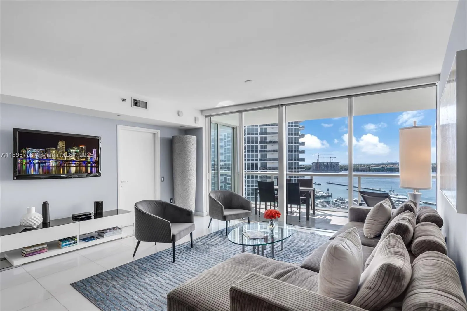 Miami Beach, Florida 33139, United States, 2 Bedrooms Bedrooms, ,3 BathroomsBathrooms,Residential,Active,228827