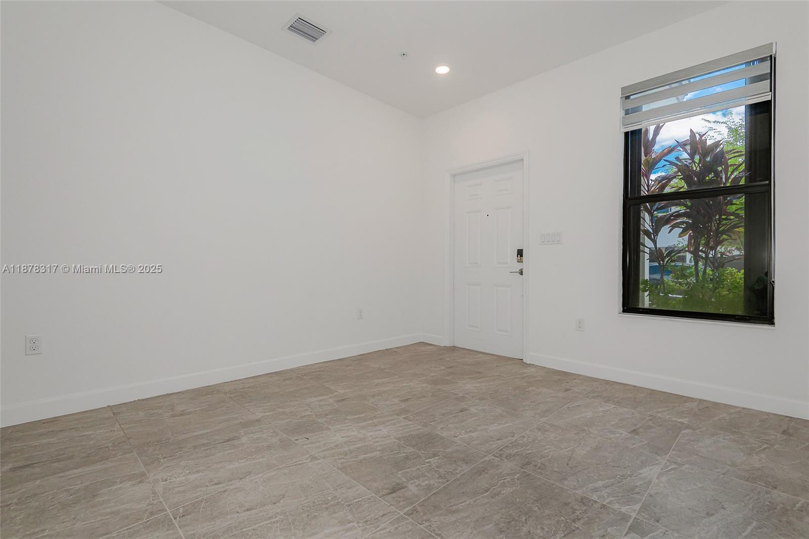 STELLAR PEMBROKE PINES - Residential Lease