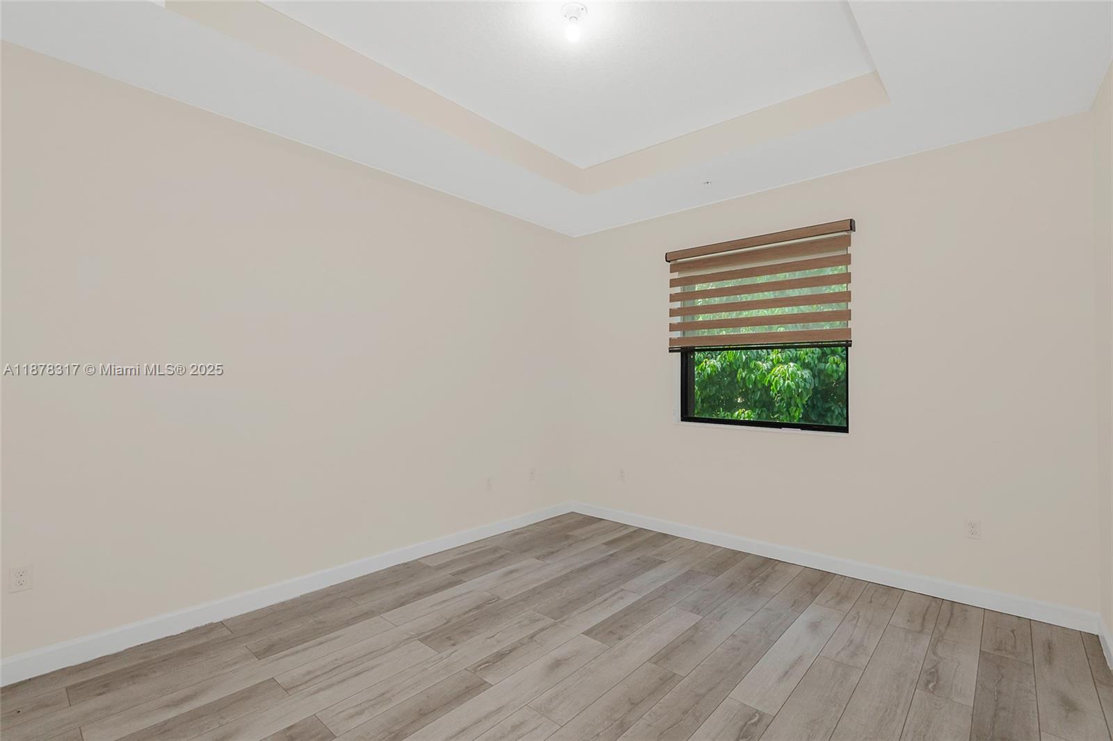 STELLAR PEMBROKE PINES - Residential Lease