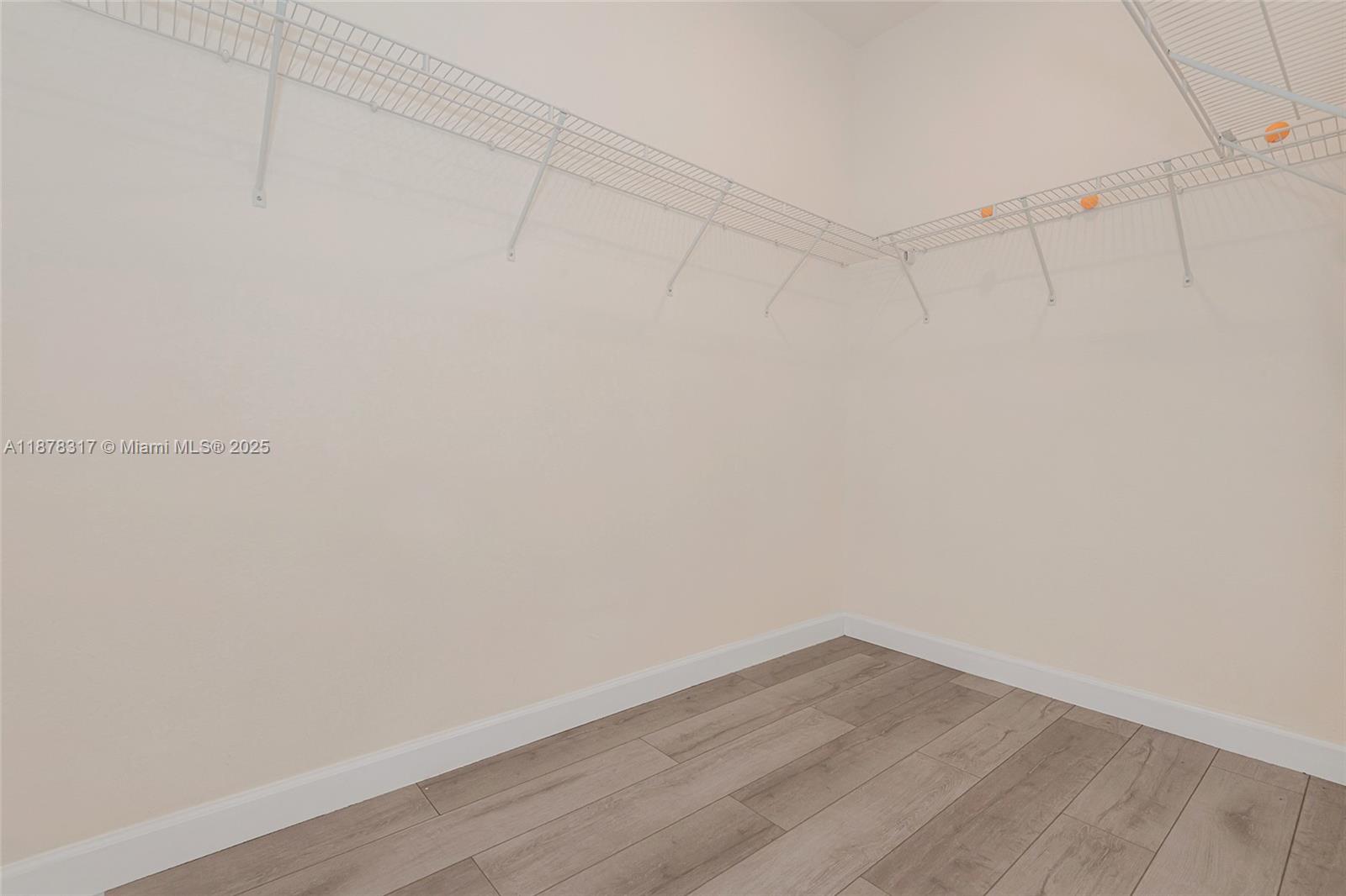 STELLAR PEMBROKE PINES - Residential Lease