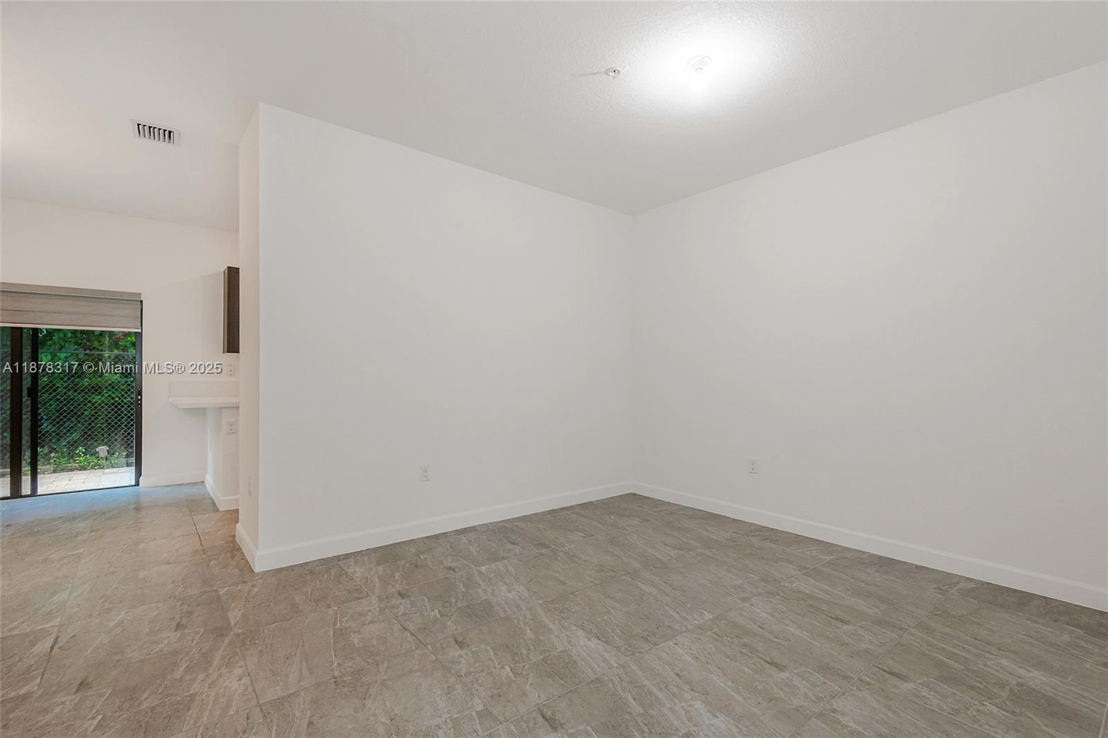 STELLAR PEMBROKE PINES - Residential Lease