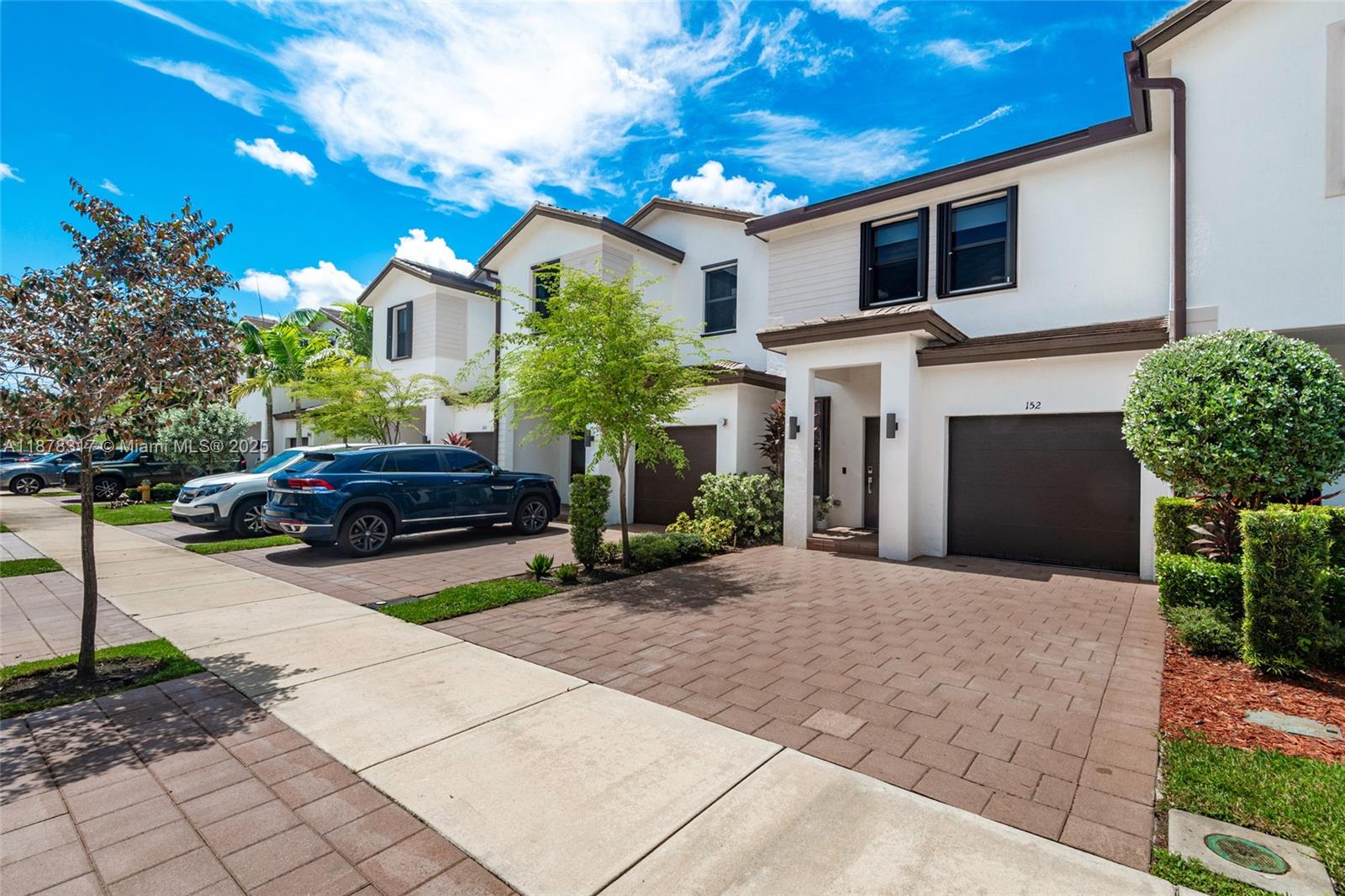 Dont miss this opportunity to pamper yourself in this Well-renovated townhouse with 3 bedrooms and 2.5 Bathrooms. NO CARPET, All bedrooms are upstairs. Accordion shutters are through all windows.