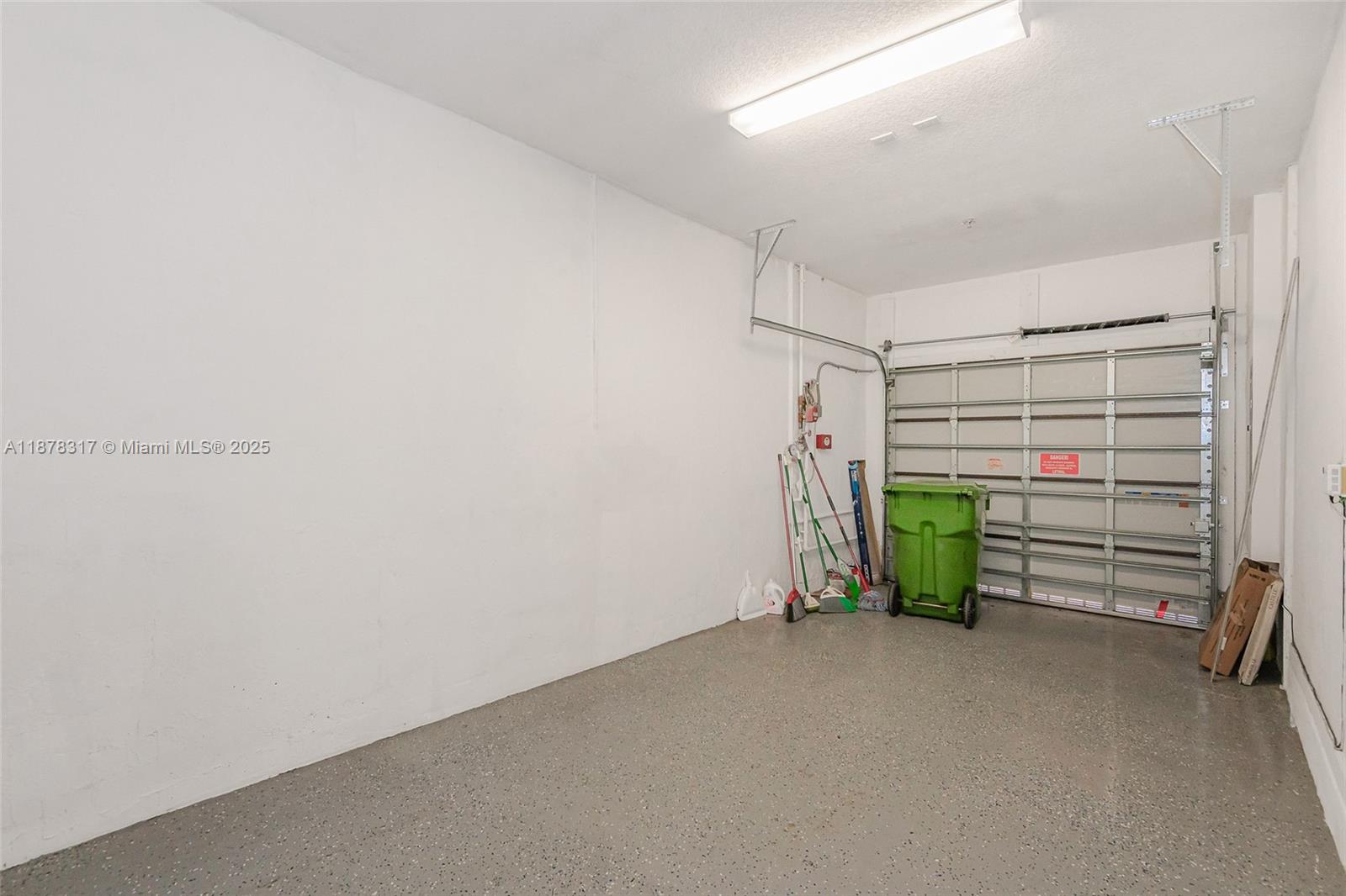 STELLAR PEMBROKE PINES - Residential Lease