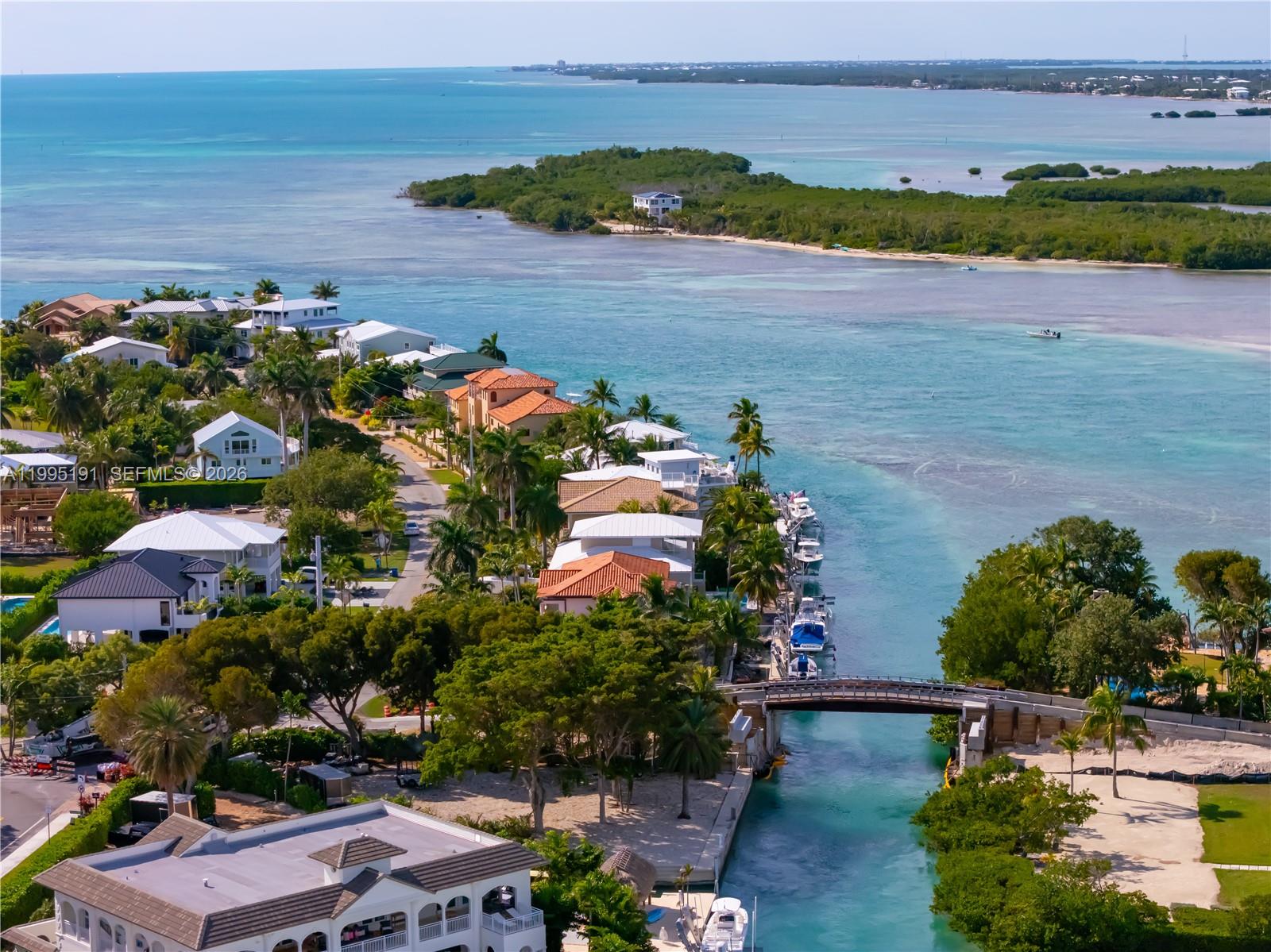 PLANTATION ISLAND - Residential