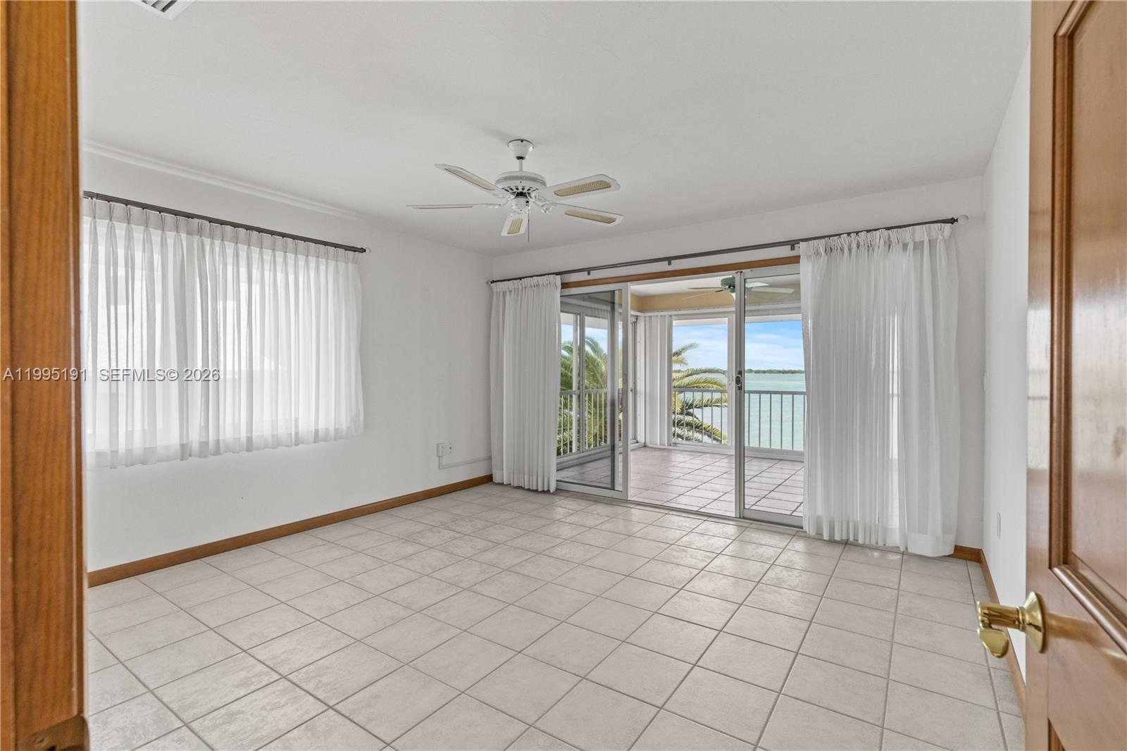 PLANTATION ISLAND - Residential