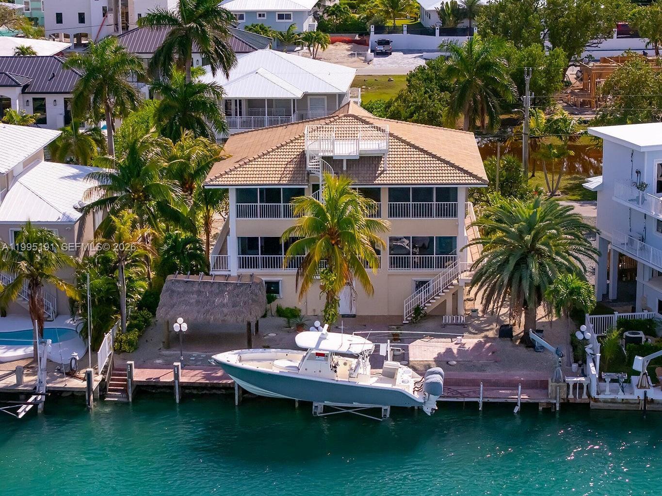 PLANTATION ISLAND - Residential