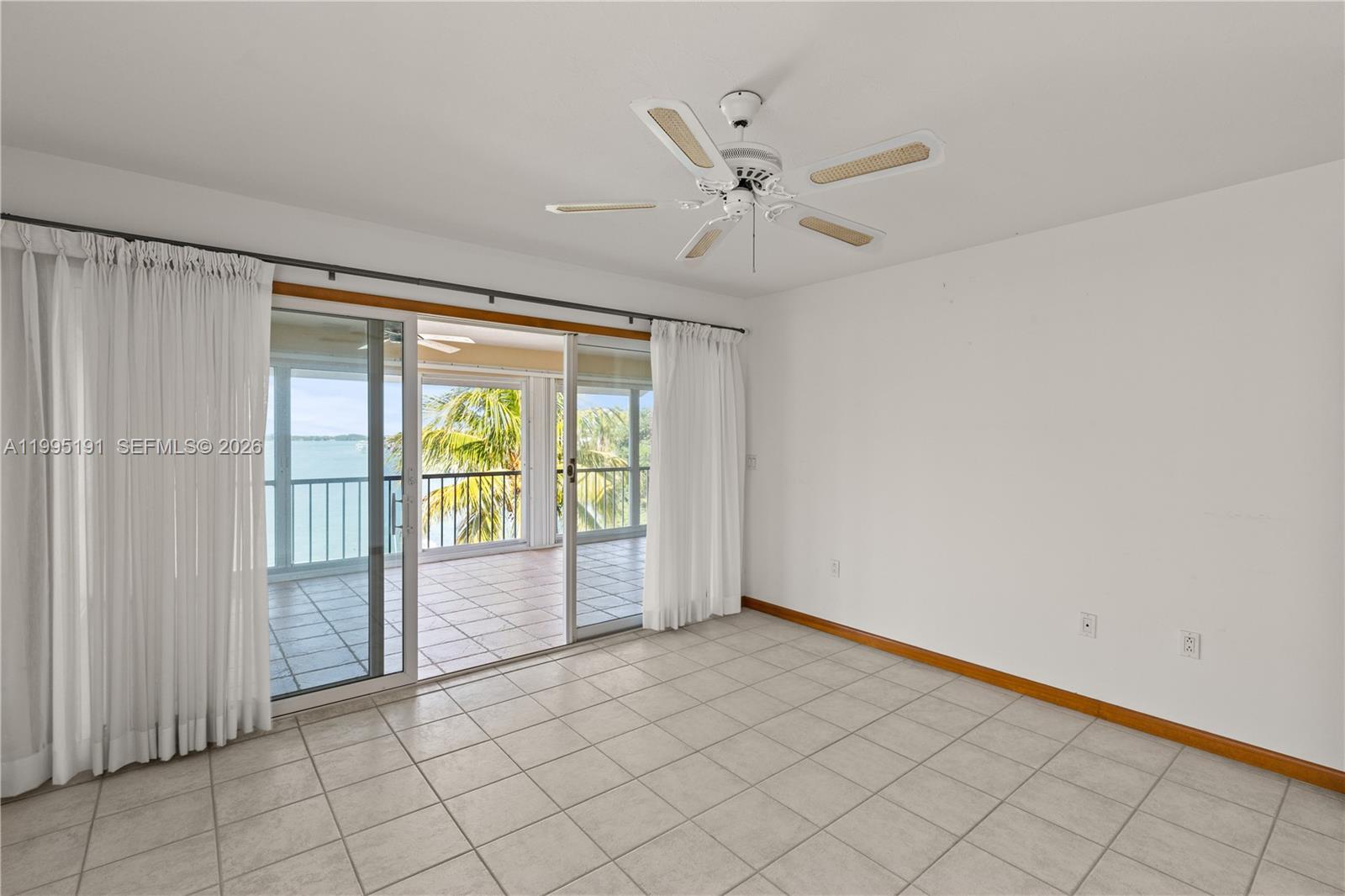 PLANTATION ISLAND - Residential