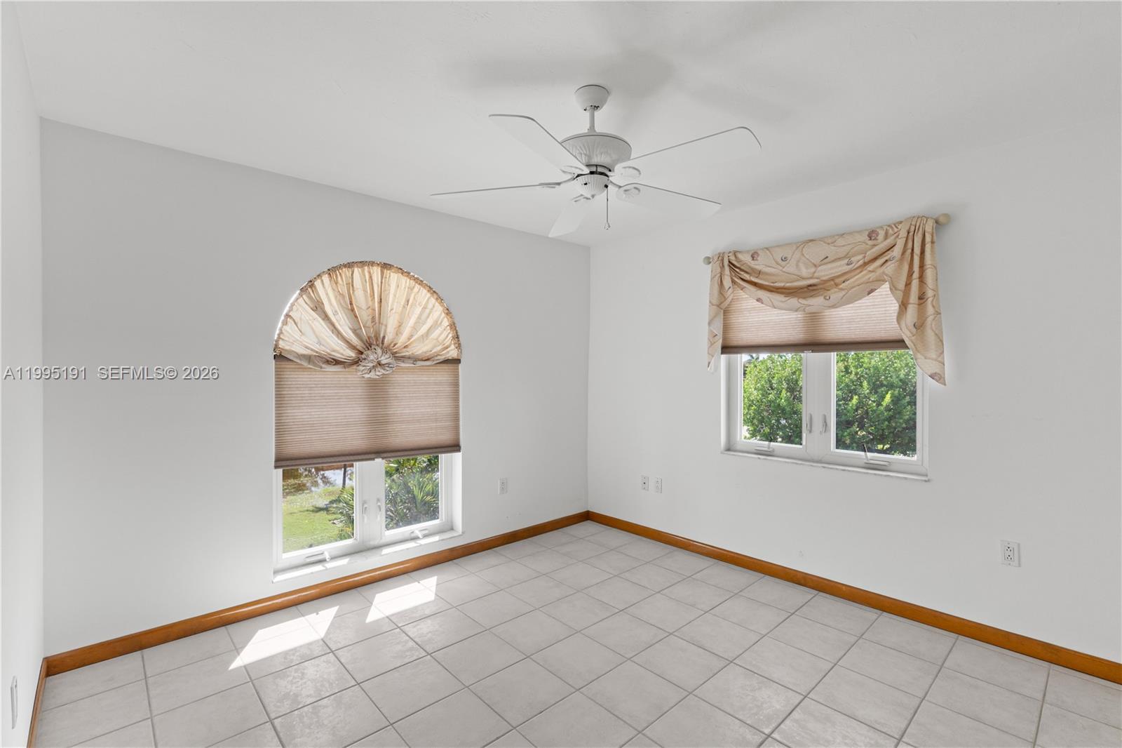 PLANTATION ISLAND - Residential