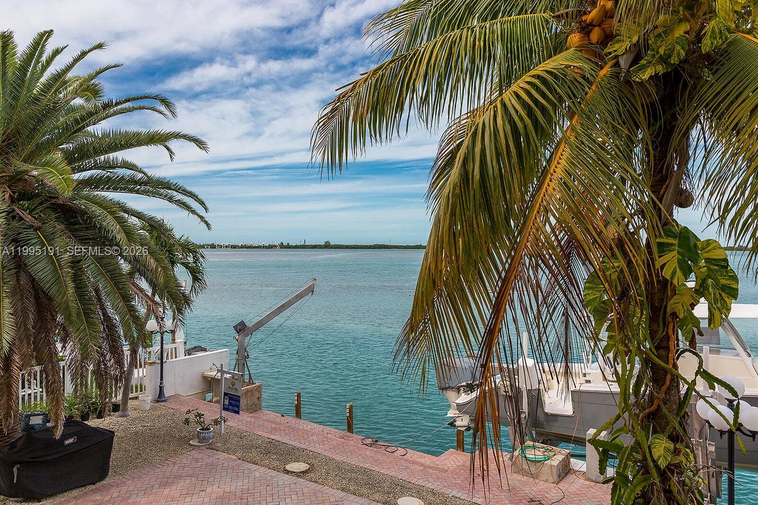 PLANTATION ISLAND - Residential