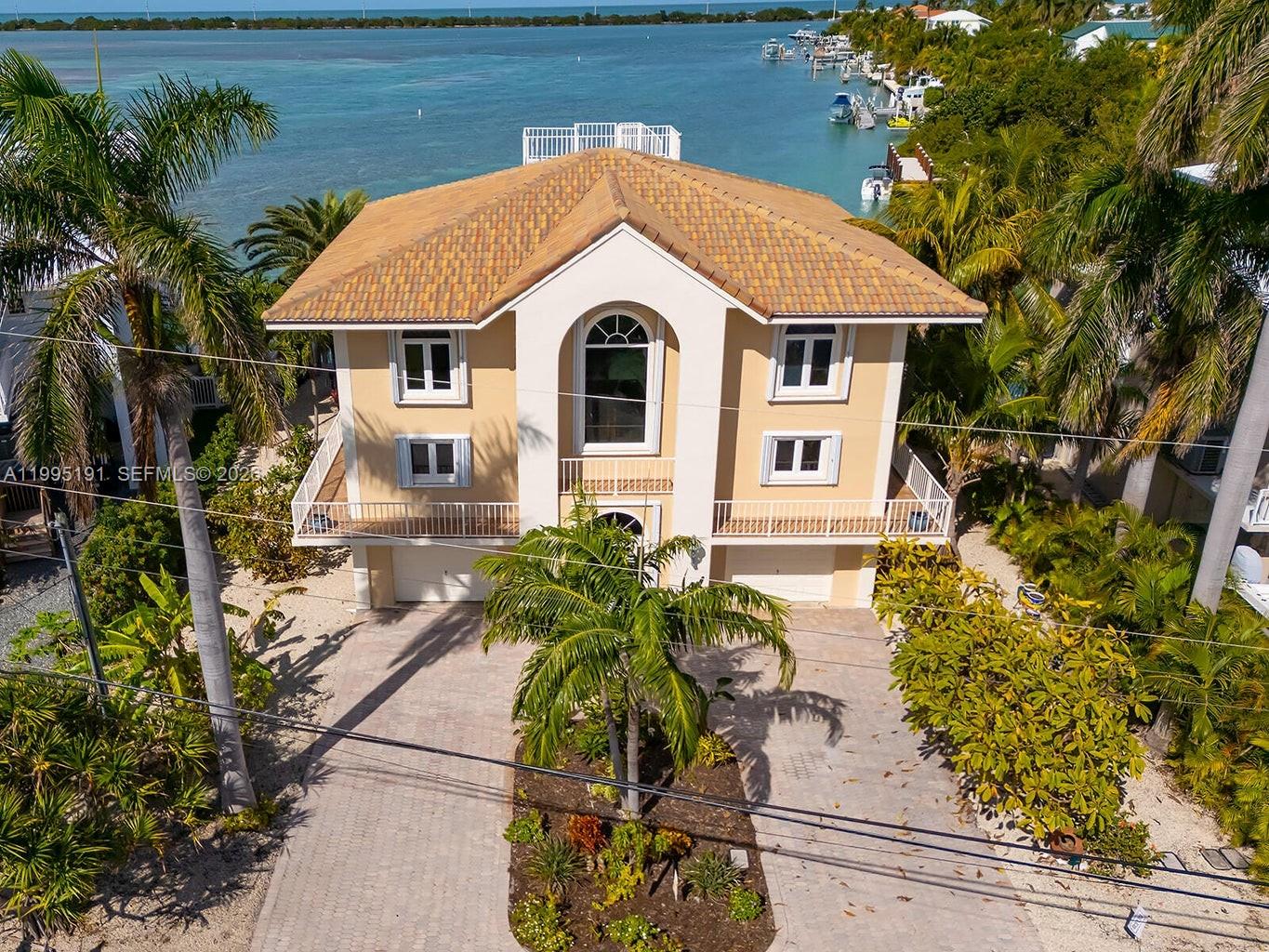 PLANTATION ISLAND - Residential