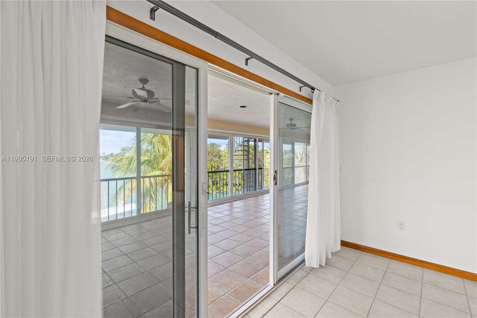 PLANTATION ISLAND - Residential