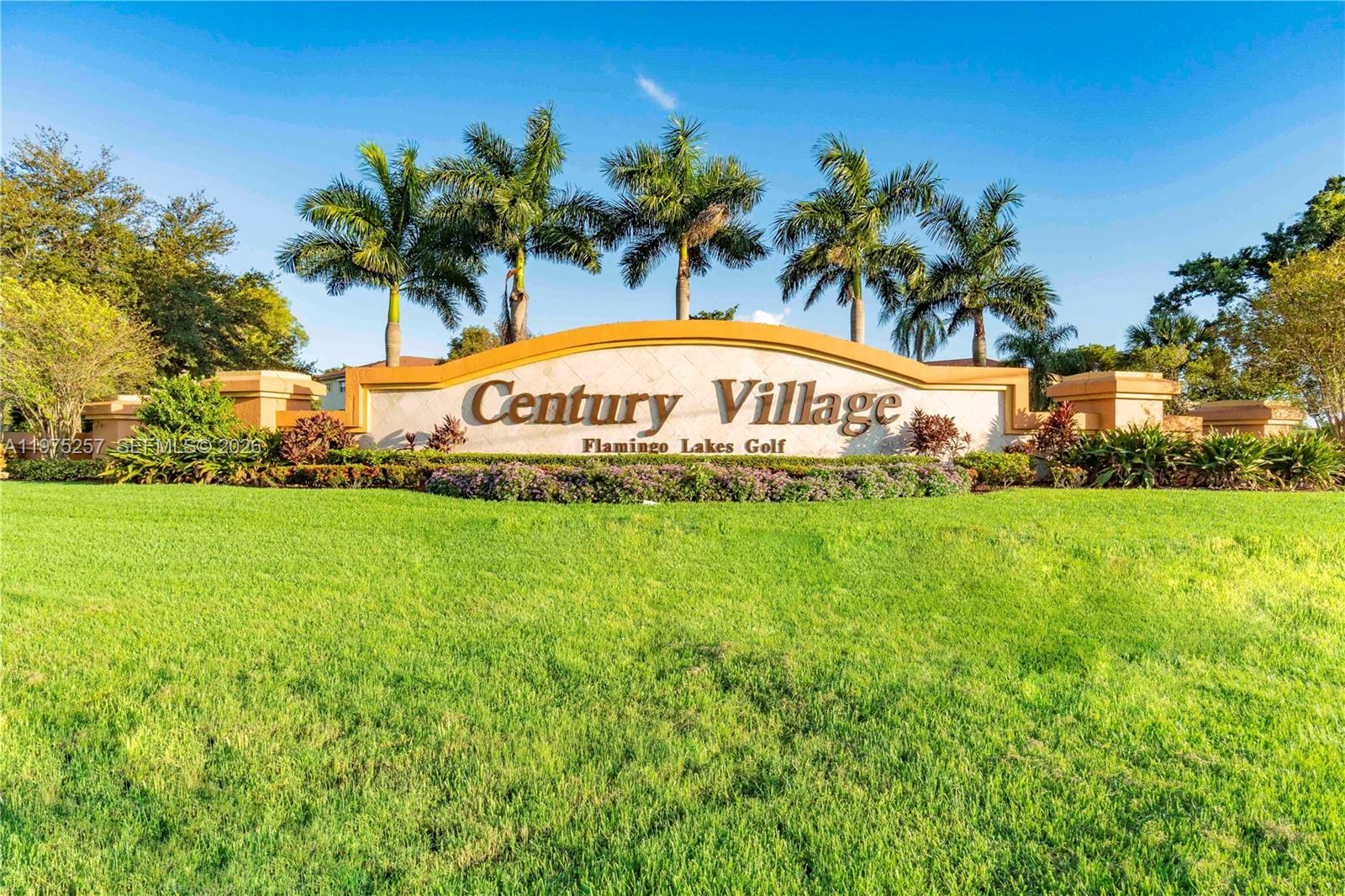 SUFFOLK AT CENTURY VILLAG - Residential