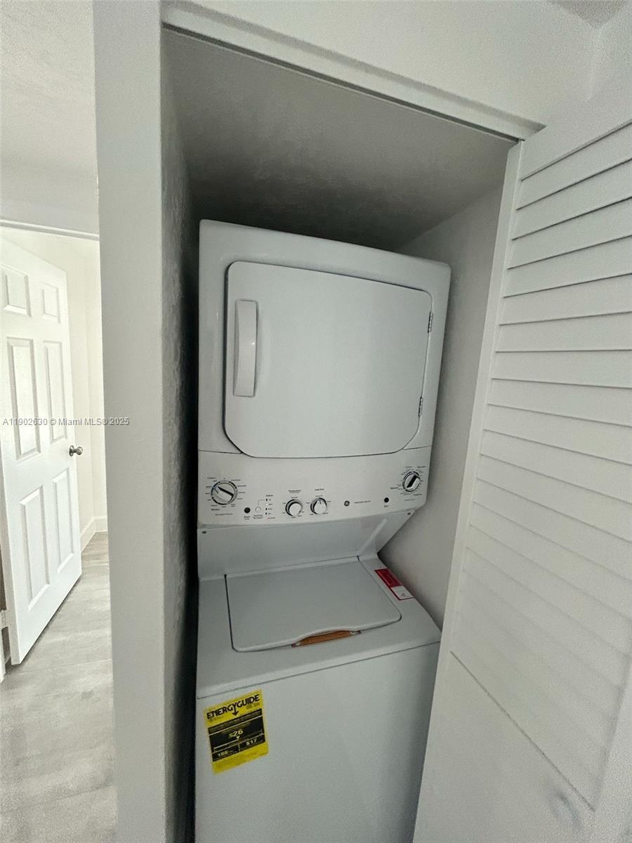 ROYAL PALM VISTA 2 ADD - Residential Lease