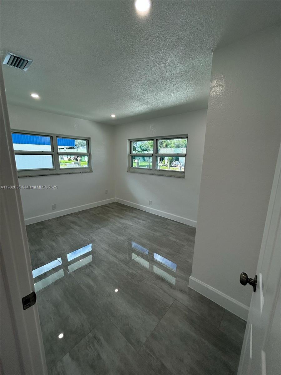 ROYAL PALM VISTA 2 ADD - Residential Lease