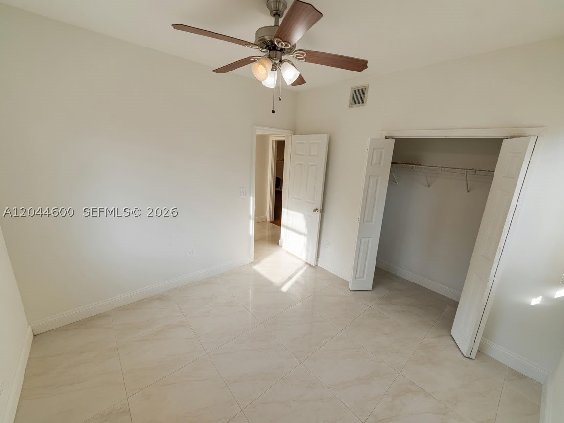 1154 W 25th St 0