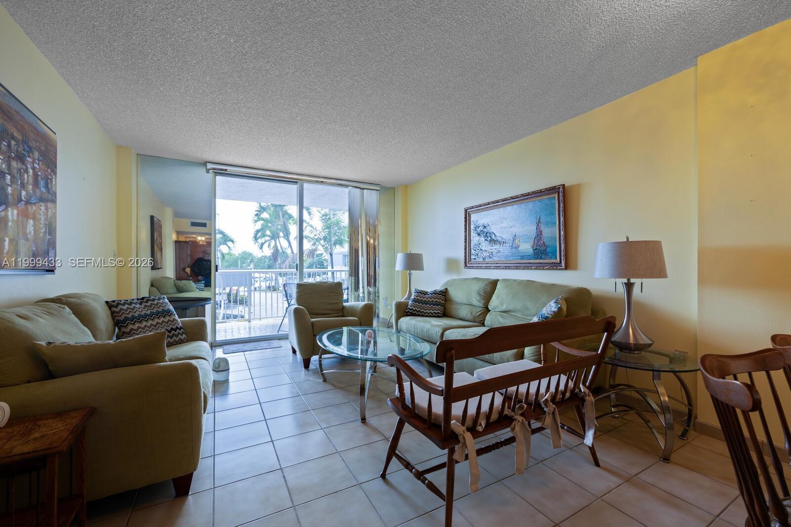 ISLA DEL MAR CONDO - Residential