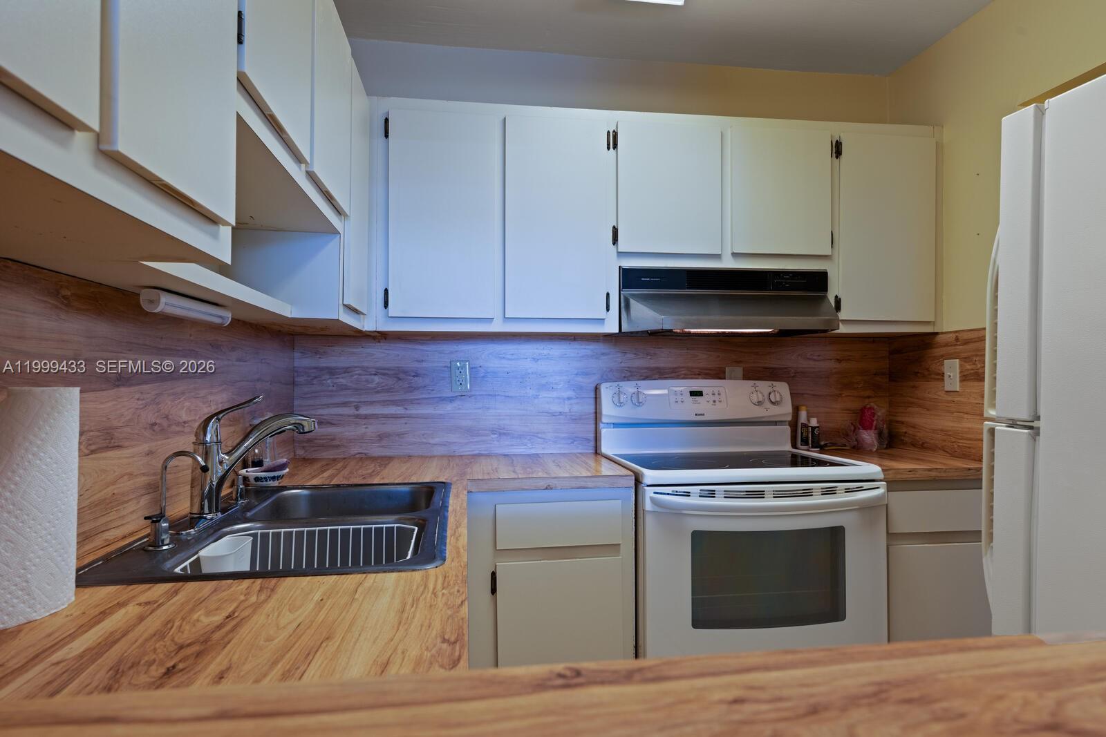 ISLA DEL MAR CONDO - Residential