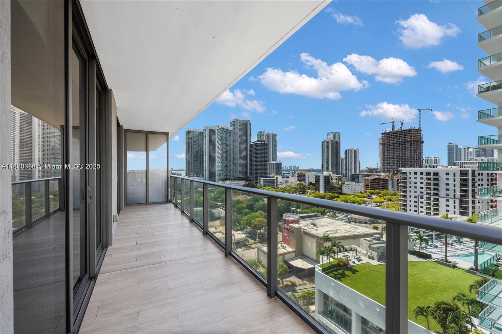 121 NE 34th st 1501