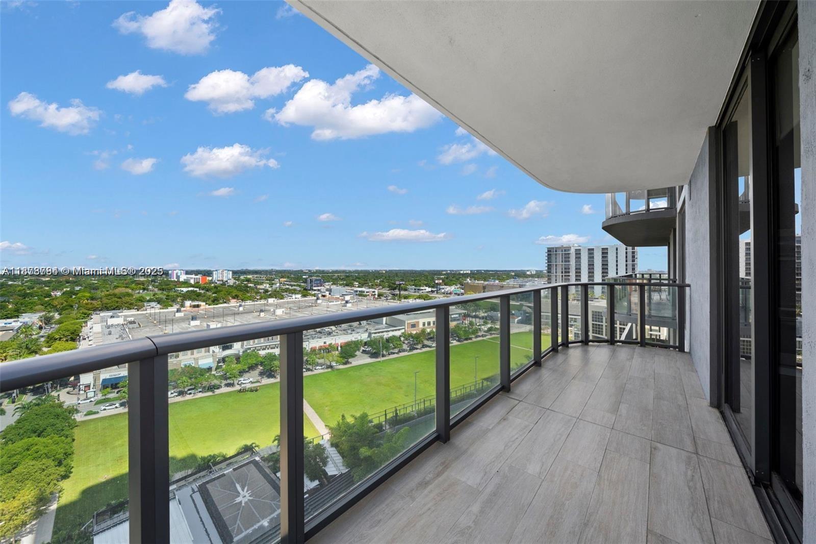 121 NE 34th st 1501