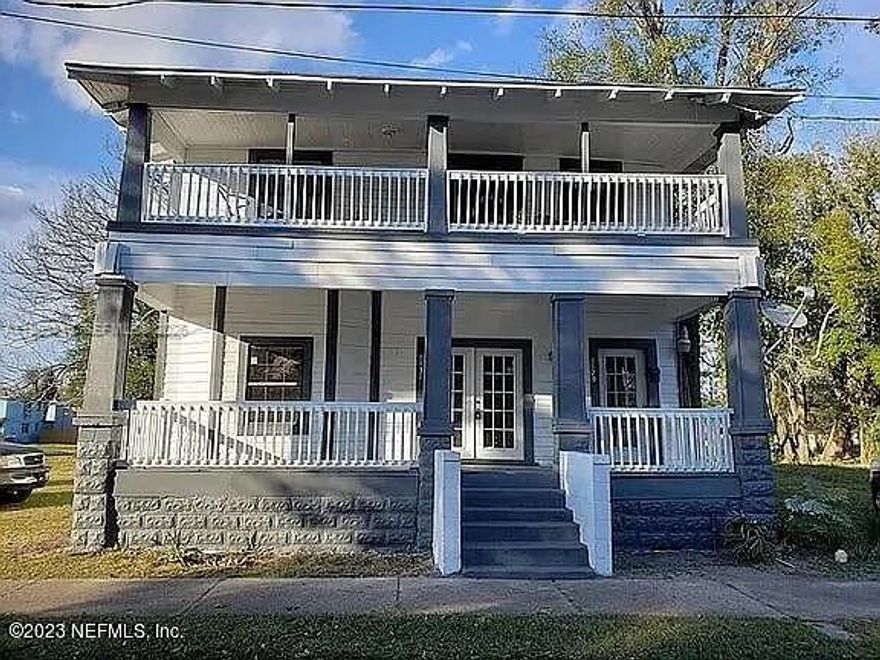 Investment Opportunity: Income producing Duplex in Jacksonville, FL. Total Building Size: 3,770 sq ft | Effective Gross Area: 3,274 sq ft. Unit Breakdown: Unit 1129 (Upstairs): 4 Bed / 2 Bath Approx. 1,600 sq ft Currently rented for $1,150/month. Unit 1131 (Downstairs): 3 Bed / 2 Bath Approx. 1,600 sq ft Vacant, market rent $1,250/month. Monthly Income Potential: $2,300/month. Recent Upgrades: New roof installed in 2024, new A/C unit for downstairs and updated flooring and repairs in upstairs unit. Additional Features: Separate water and electric meters for each unit, washer and dryer hookups in both units, central heating with wall units upstairs. Just 15 minutes from downtown Jacksonville and No seller or creative financing options available.