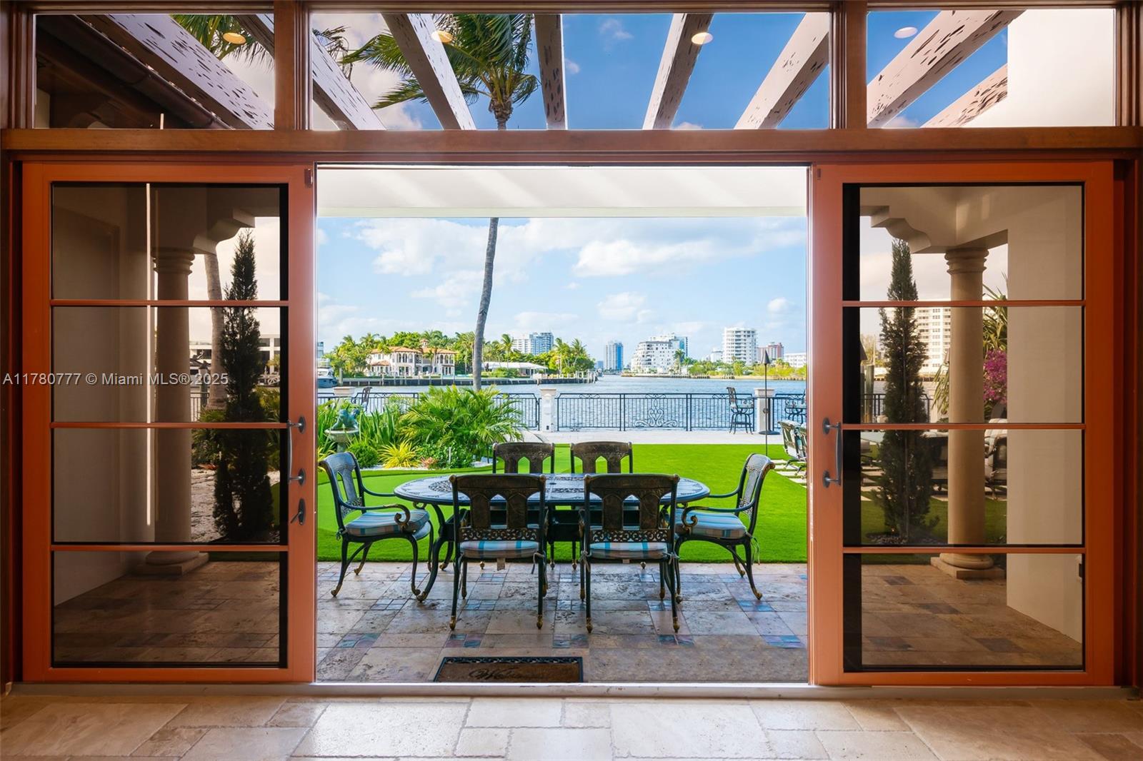 LAUDERDALE ISLES RE-AMEND - Residential