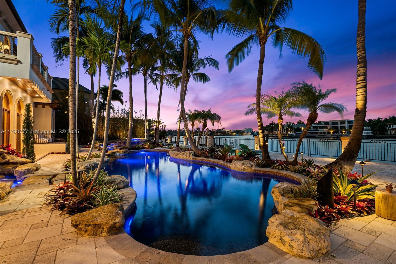 LAUDERDALE ISLES RE-AMEND - Residential