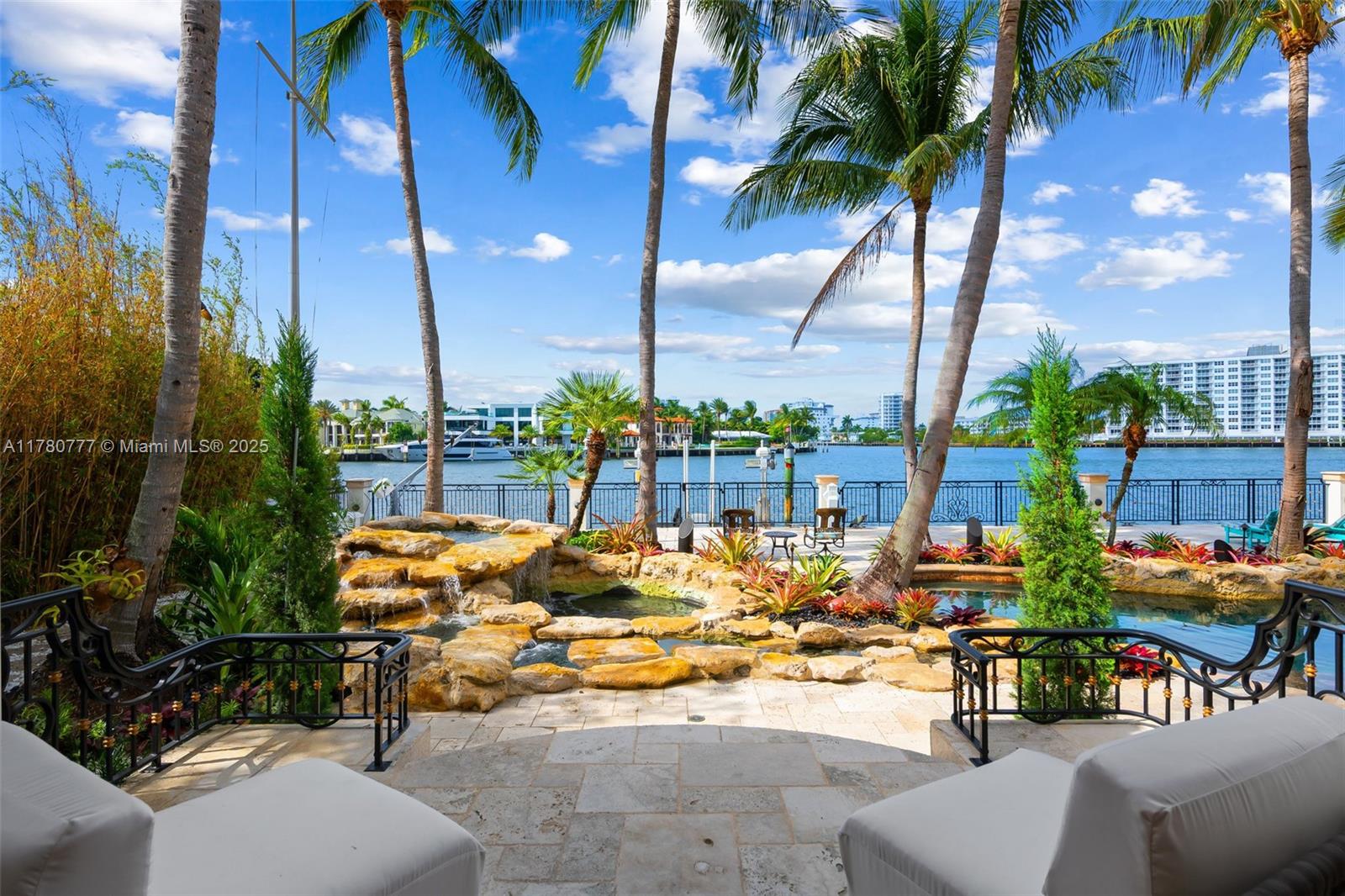 LAUDERDALE ISLES RE-AMEND - Residential