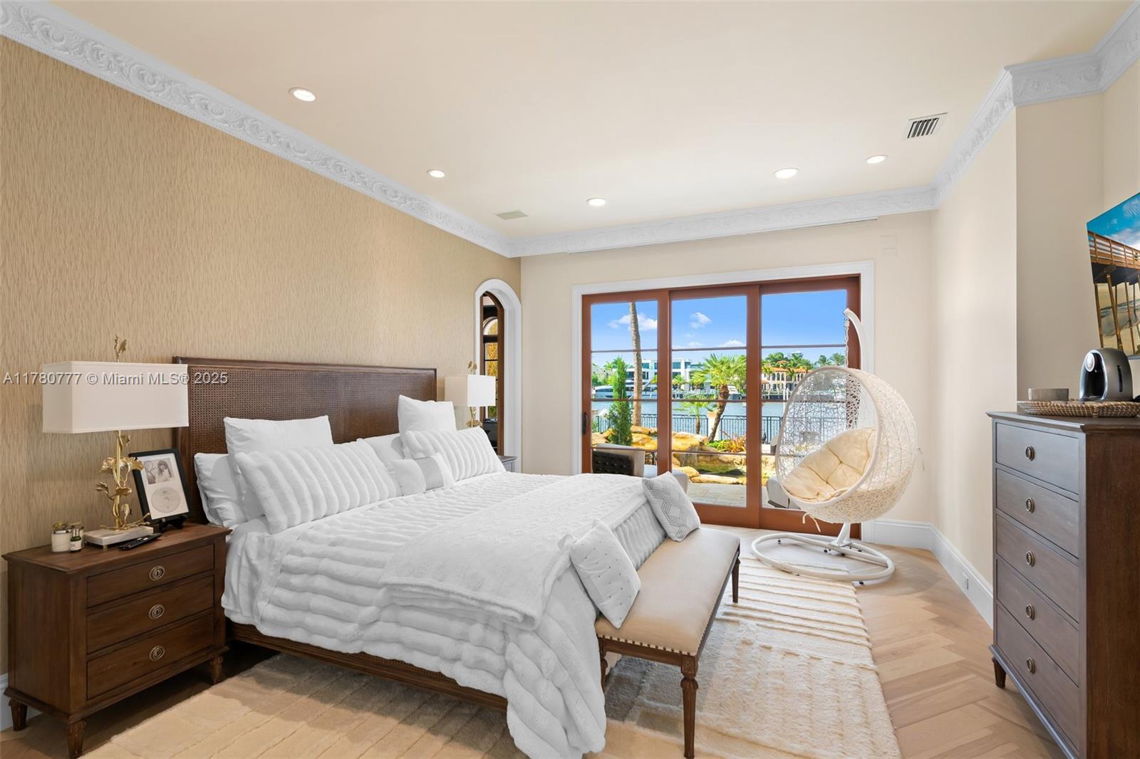 LAUDERDALE ISLES RE-AMEND - Residential