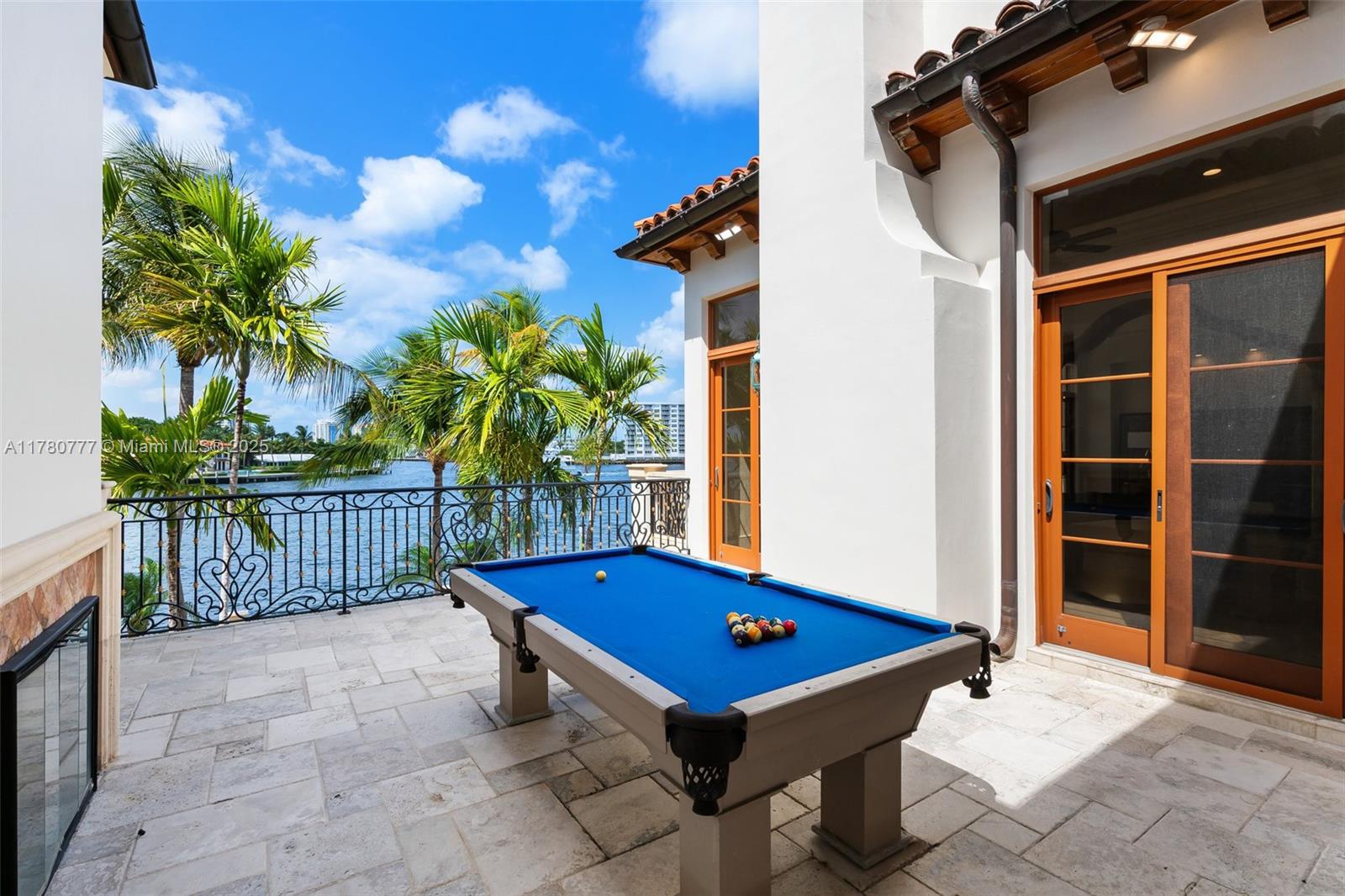 LAUDERDALE ISLES RE-AMEND - Residential