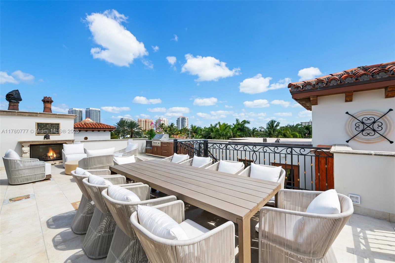 LAUDERDALE ISLES RE-AMEND - Residential
