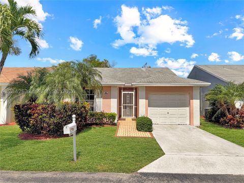 Photo of 707 SE 22nd Dr, Homestead, FL 33033 (MLS # A12042632)