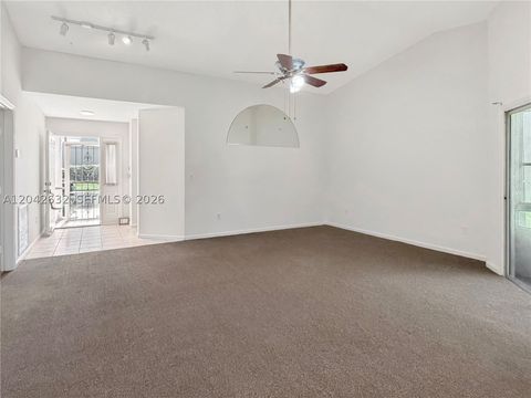 Tiny photo for 707 SE 22nd Dr, Homestead, FL 33033 (MLS # A12042632)