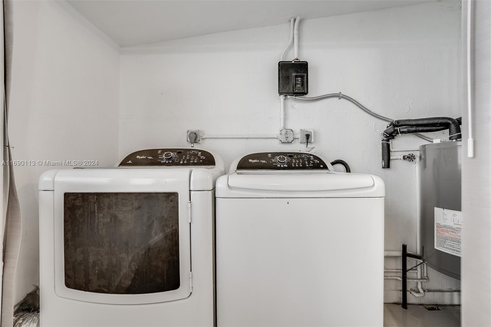 VILLA DORADA CONDO NO 2 - Residential