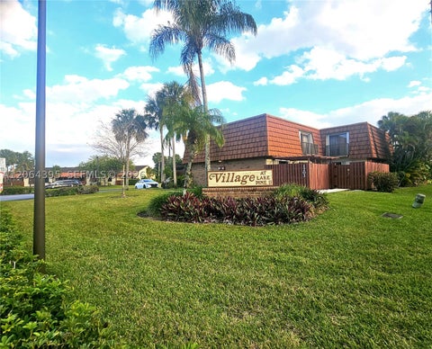 Photo of 1201 SW 120th Way, Davie, FL 33325 (MLS # A12064395)