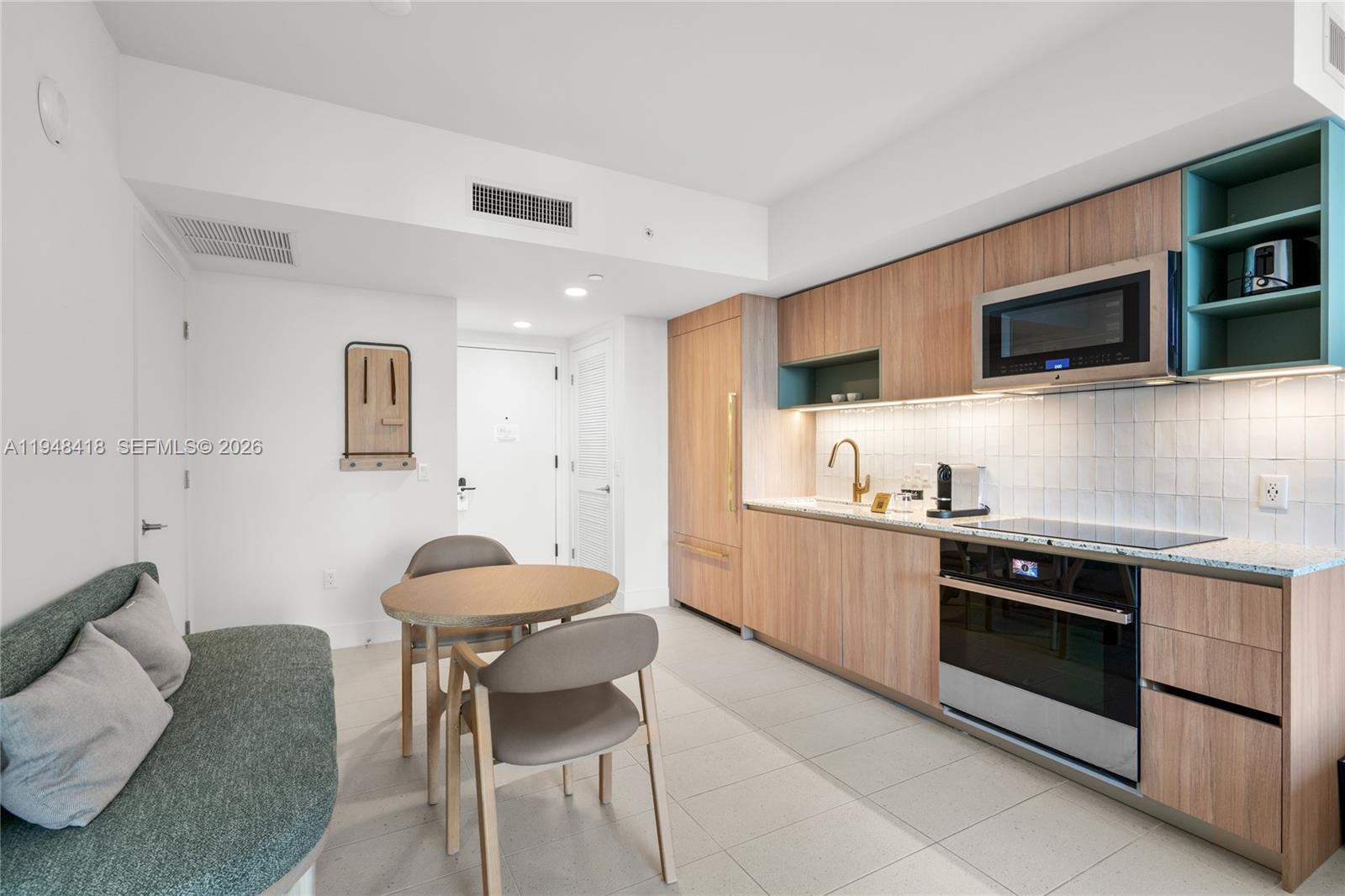 GALE CONDO HOTEL AND RESID - Residential