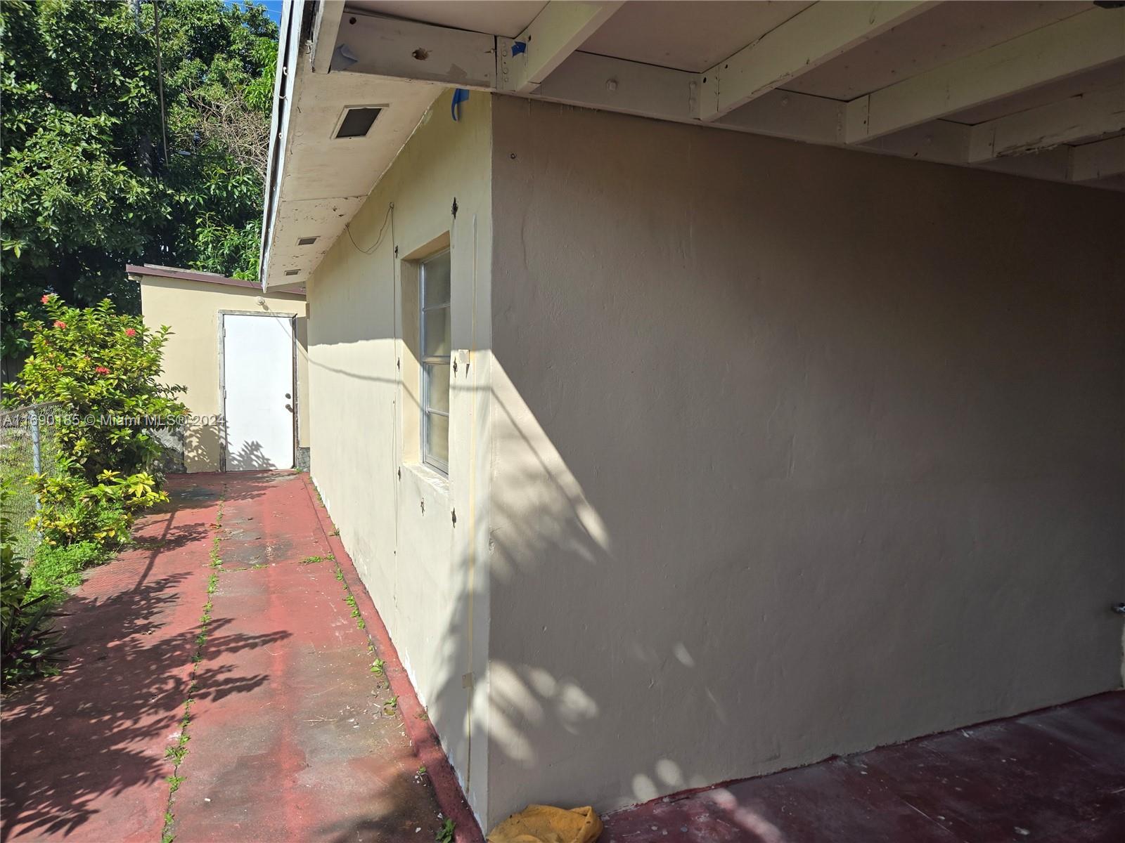 HIALEAH 13TH ADDN AMD PL - Residential